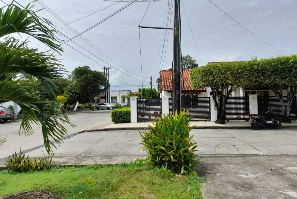 Casa-en-arriendo-en-arauca-urbanizacion-guayacan-en-arauca-calle