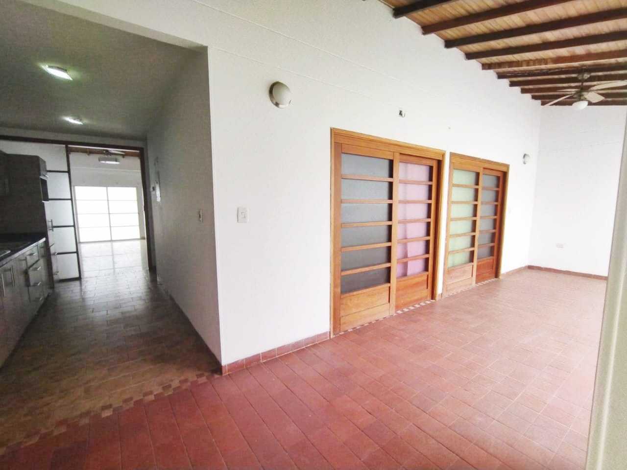 casa-en-arriendo-en-arauca-condominio-guayacan-reservado-arauca-pasillo3