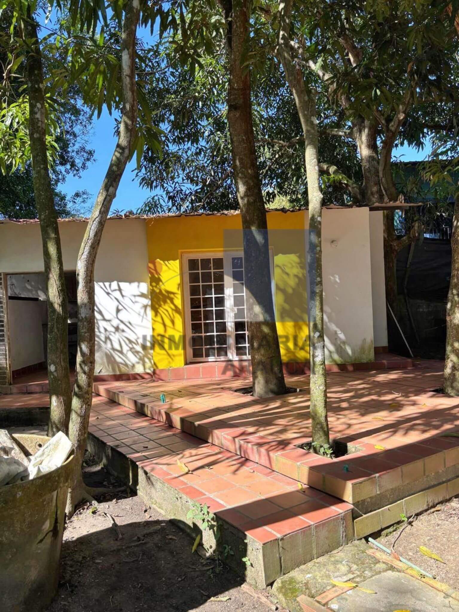 casa-para-uso-comercial-en-arriendo-oficinas-en-arriendo-barrio-chorreras-en-arauca-inmobiliaria-arauca-apartaestudio casa-para-uso-comercial-en-arriendo-oficinas-en-arriendo-barrio-chorreras-en-arauca-inmobiliaria-arauca-apartaestudio