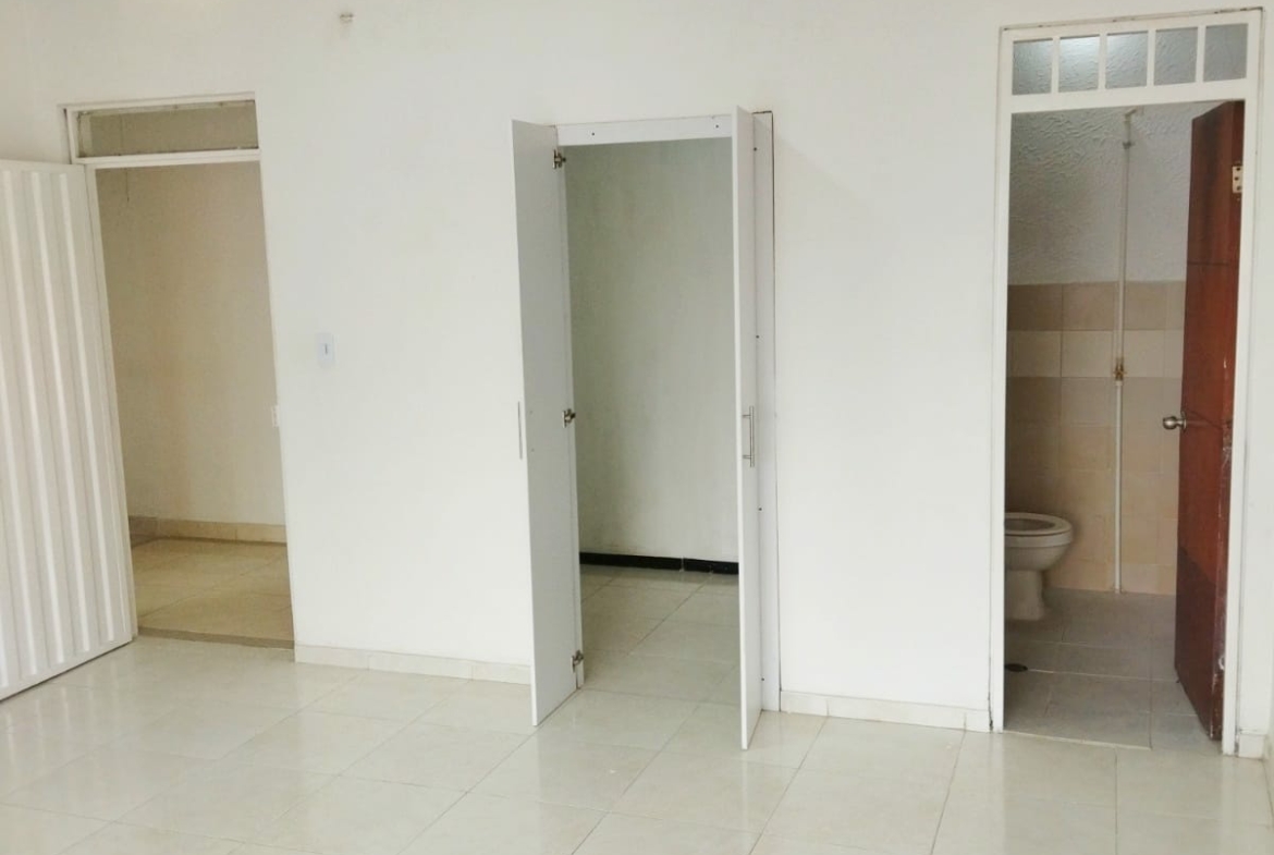 se-arrienda-oficina-comercial-en-arauca-barrio-la-esperanza-inmobiliaria-arauca-puertas