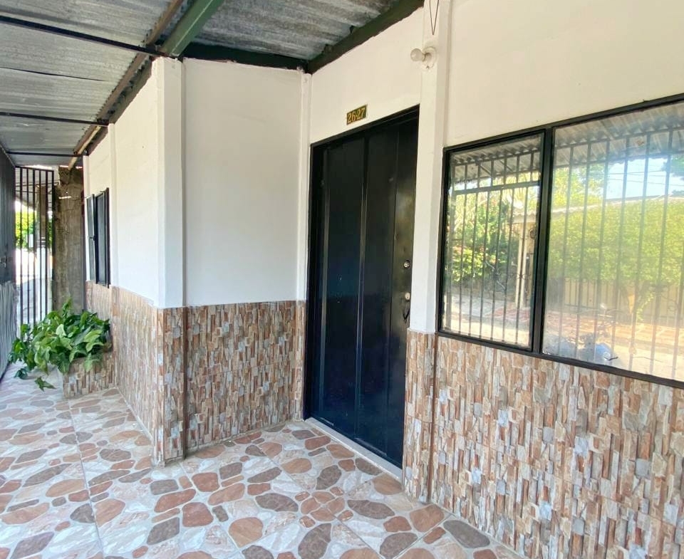 casa-en-arriendo-barrio-cabanas-del-rio-en-arauca-inmobiliaria-arauca-porche1