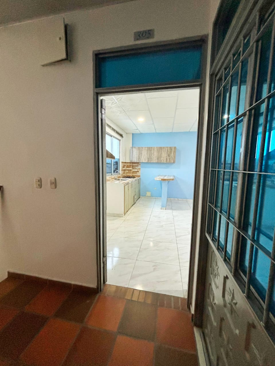 Apartamento-en-arriendo-ortolight-barrio-la-esperanza-en-arauca-inmobiliaria-arauca-entrada