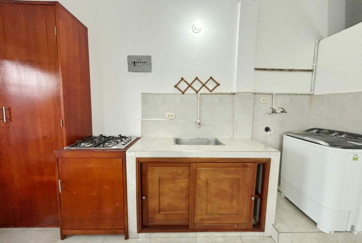 apartaestudio-en-arriendo-amoblado-en-arauca-barrio-cristo-rey-inmobiliaria-arauca-cocina-lavadora