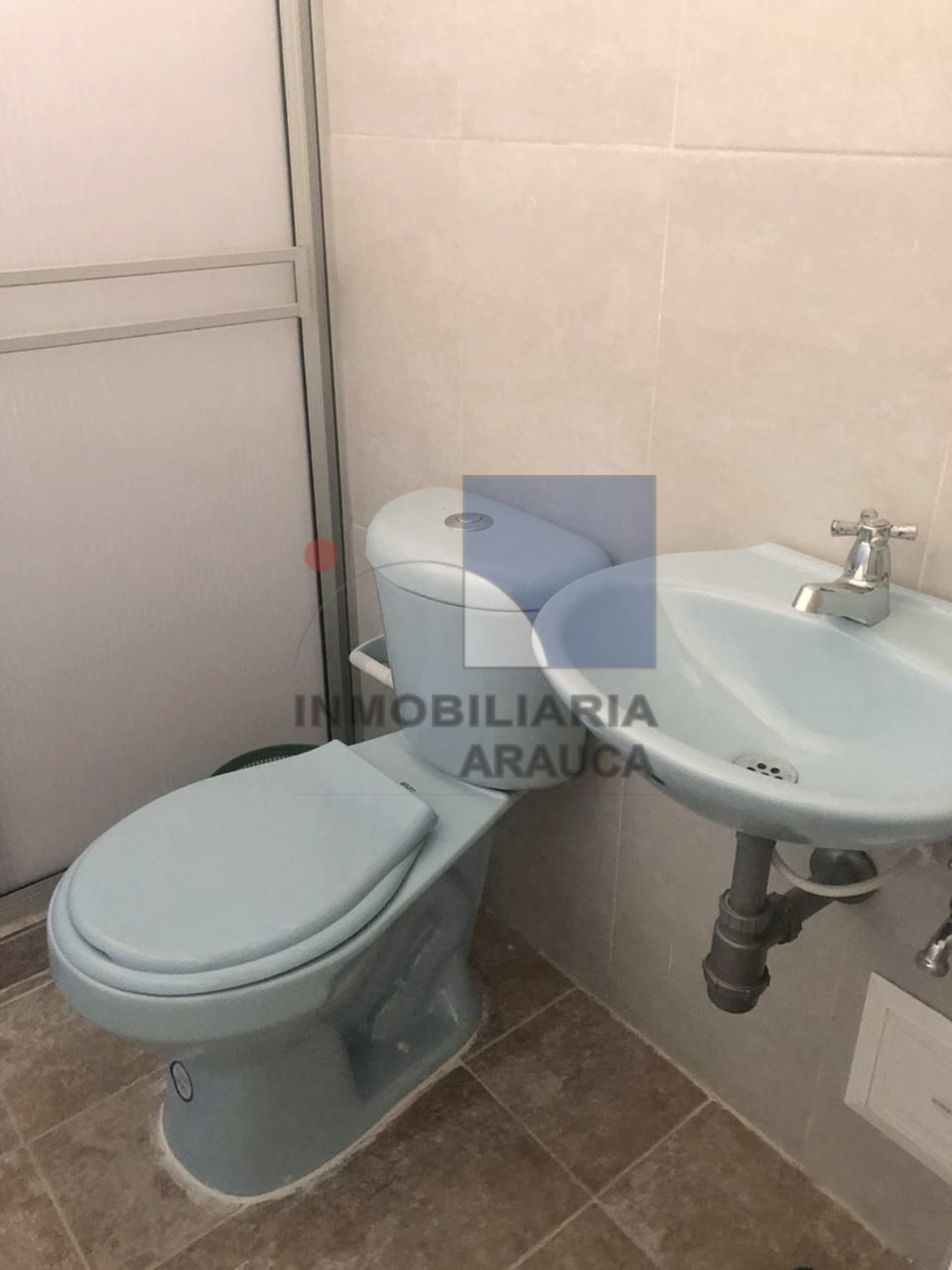 oficina-amoblada-en-arriendo-en-arauca-edificio-la-romana-inmobiliaria-arauca-bano2