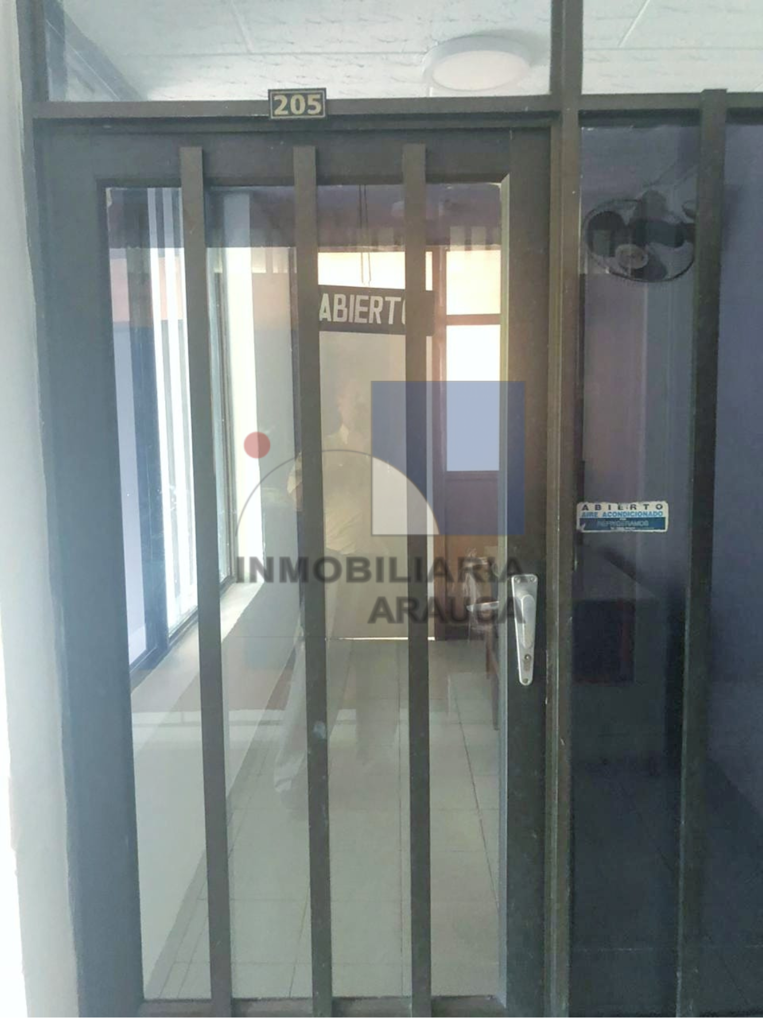 oficina-amoblada-en-arriendo-en-arauca-edificio-la-romana-inmobiliaria-arauca-entrada