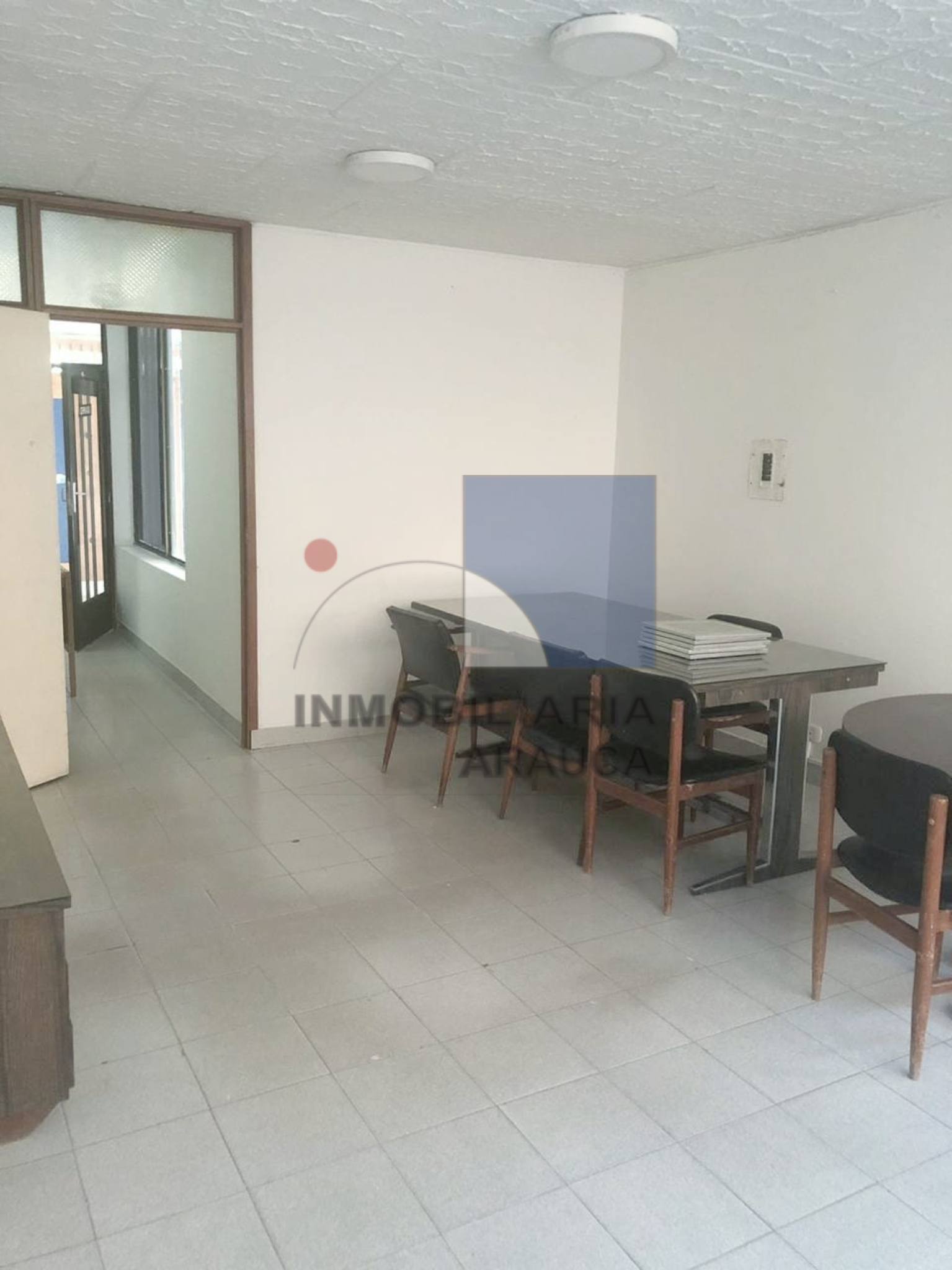 oficina-amoblada-en-arriendo-en-arauca-edificio-la-romana-inmobiliaria-arauca-sala-de-juntas