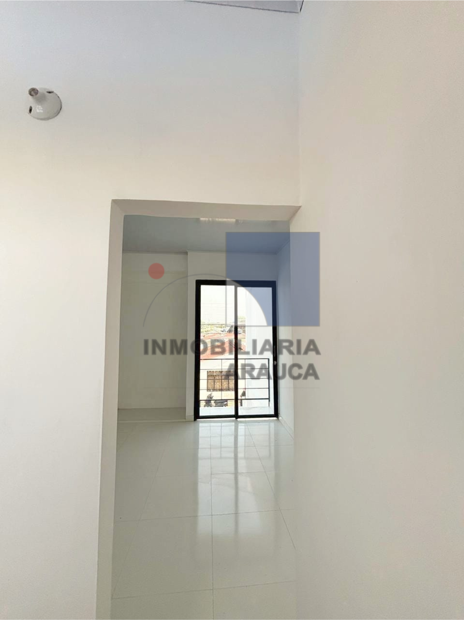 casa-en-venta-en-arauca-conjunto-urbanizacion-el-bosque-inmobiliaria-arauca-balcon