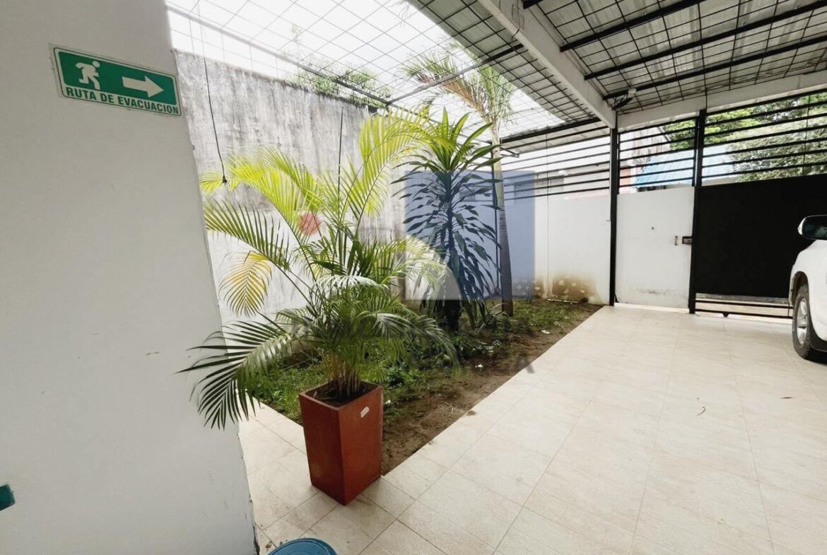 casa-para-uso-comerical-oficinas-en-arauca-barrio-union-en-arauca-inmobiliaria-arauca-parqueadero