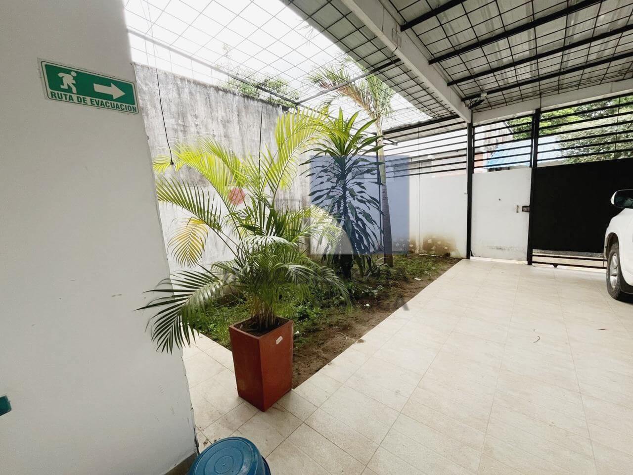 casa-para-uso-comerical-oficinas-en-arauca-barrio-union-en-arauca-inmobiliaria-arauca-parqueadero